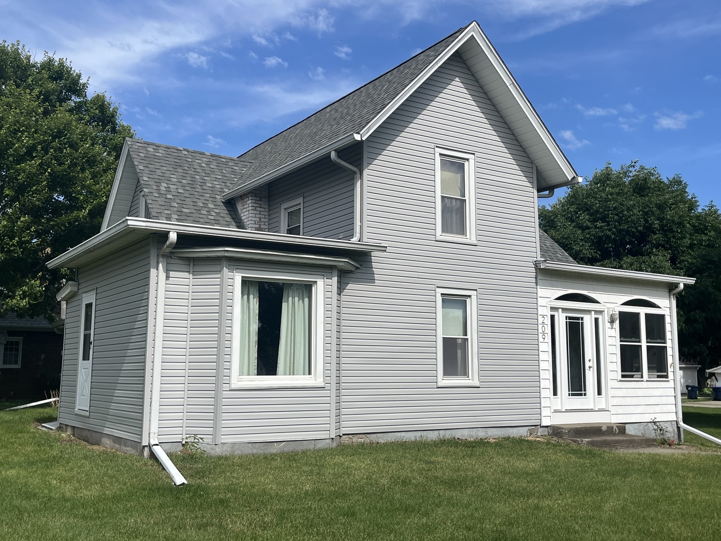 209 North School Street Atkinson, IL 61235 - Photo 2 of 37