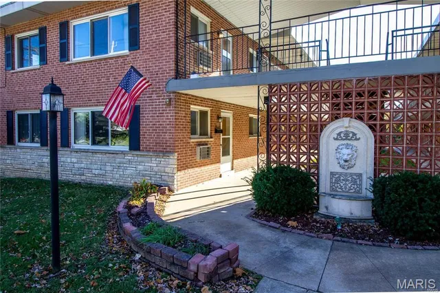 $850 | 2758 Walton Road, Unit M, St. Louis, MO 63114