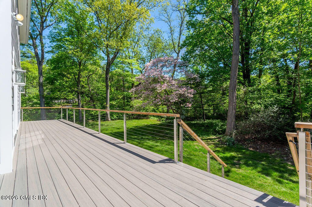 7 Bailiwick Road Greenwich, CT 06831 - Photo 26 of 45 Deck