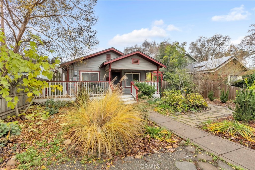 1220 Chestnut Street Chico, CA 95928 - Photo 3 of 37