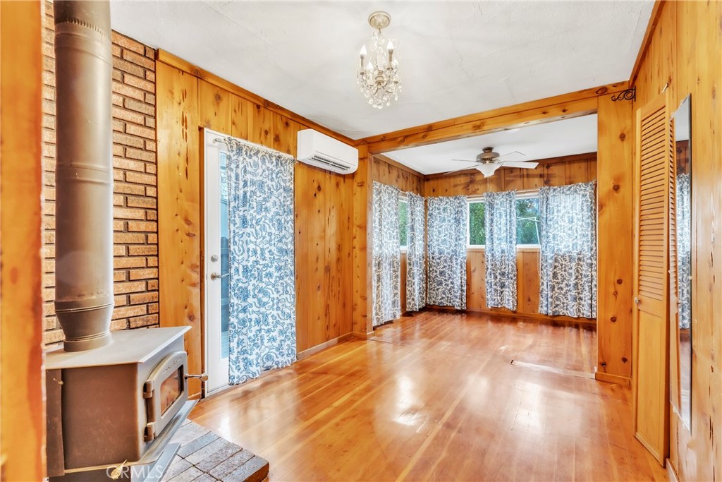 1220 Chestnut Street Chico, CA 95928 - Photo 33 of 37 Master Bed