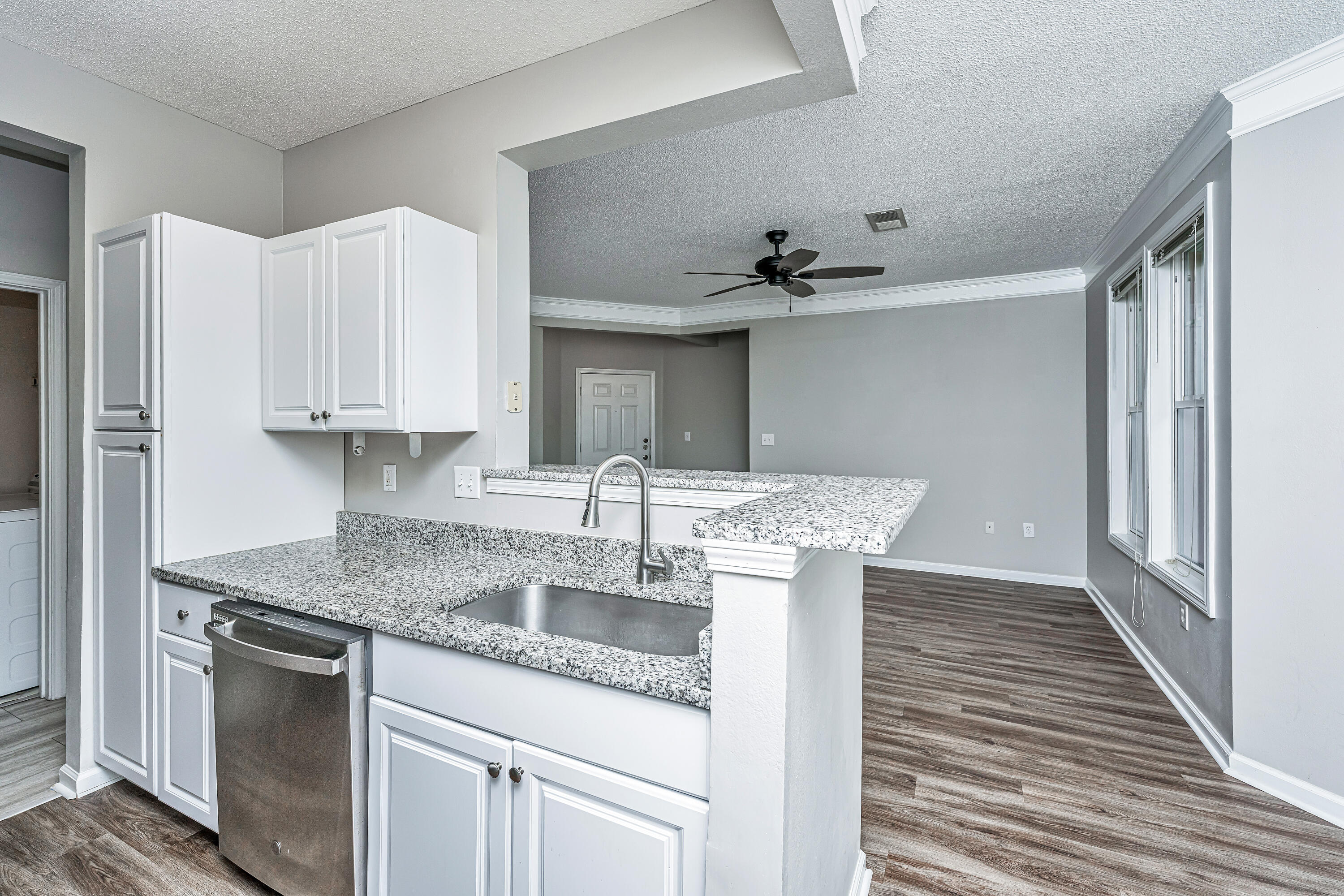 2128 Chatelain Way Mount Pleasant, SC 29464 - Photo 15 of 72 2128ChatelainWay019