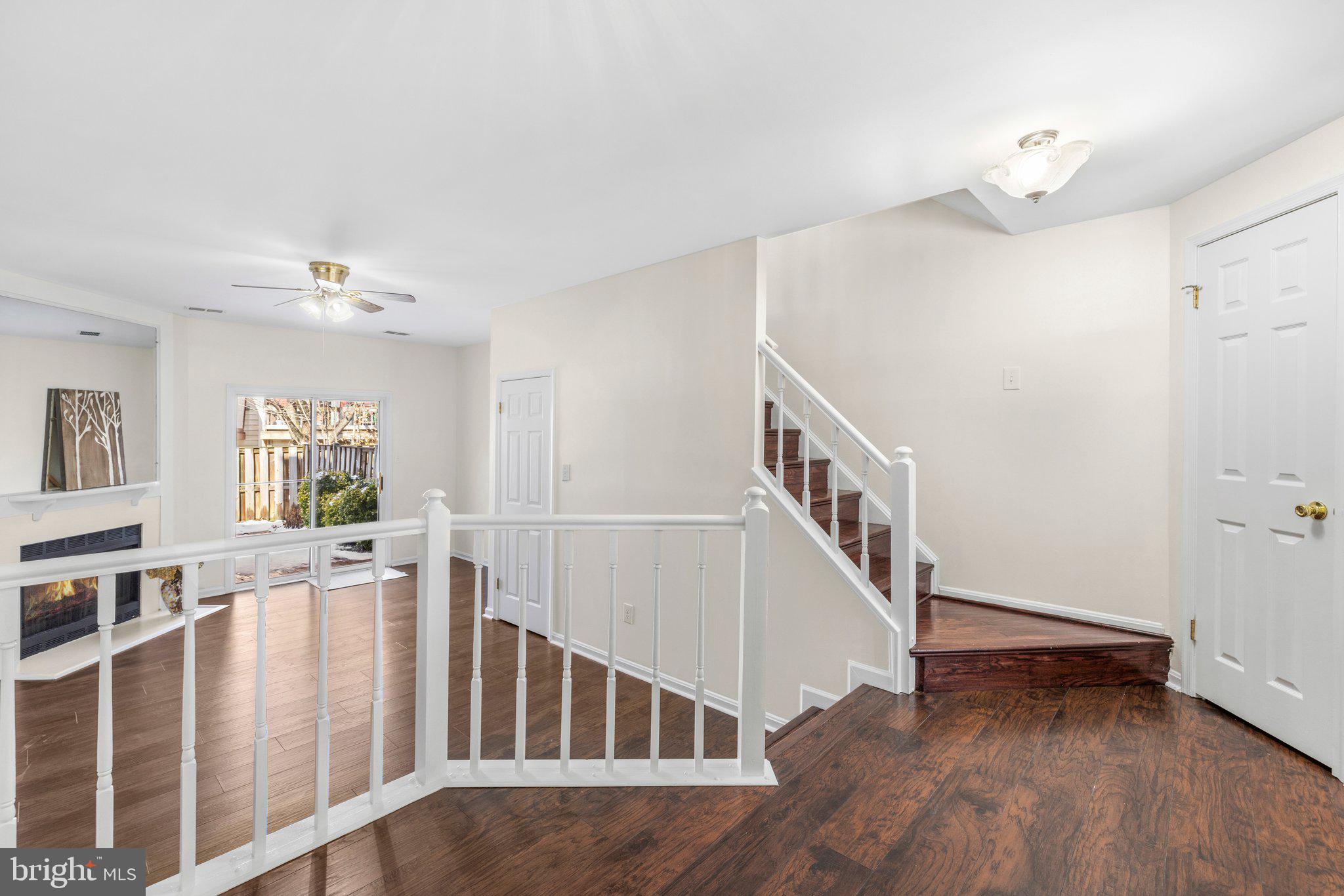 2121 Whisper Way Reston, VA 20191 - Photo 4 of 35