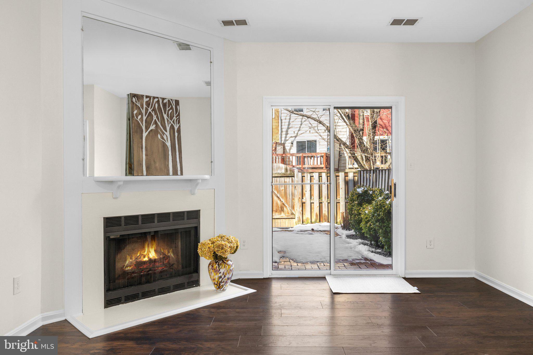 2121 Whisper Way Reston, VA 20191 - Photo 5 of 35