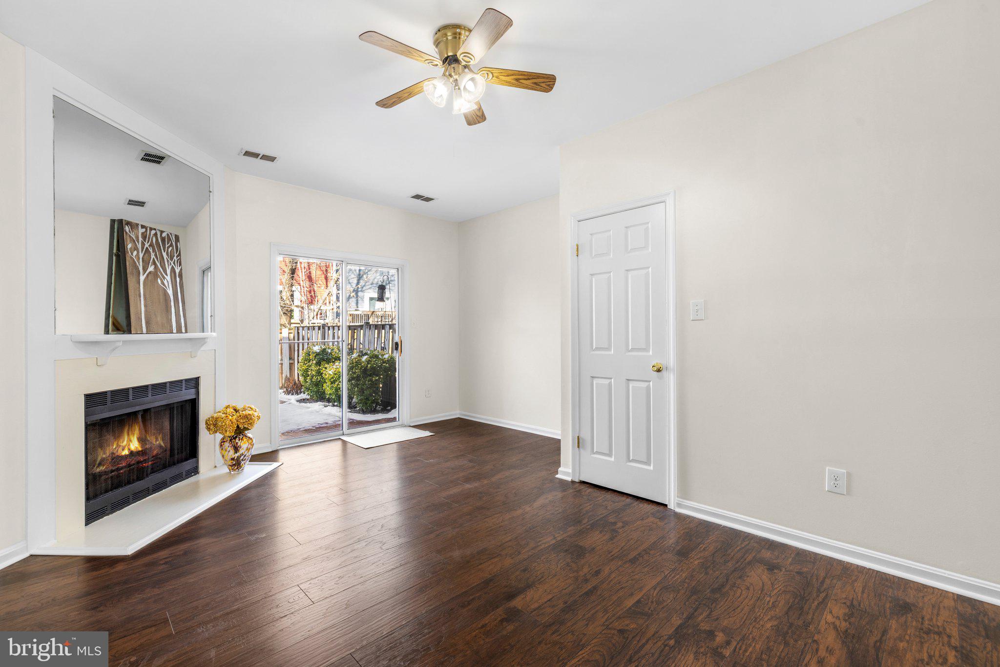 2121 Whisper Way Reston, VA 20191 - Photo 6 of 35
