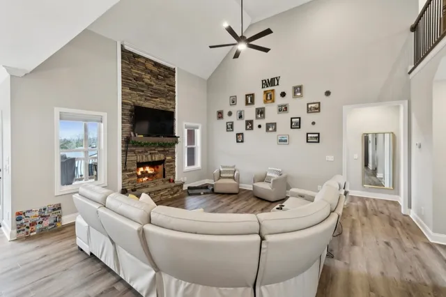 $1,099,000 | 1011 St Johns Road, Lascassas, TN 37085