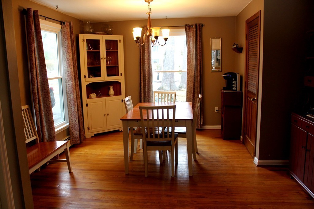 252 Loudville Road Easthampton, MA 01027 - Photo 5 of 17