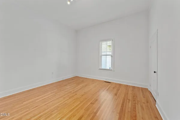 $2,600 | 211 North Boylan Avenue, Raleigh, NC 27603