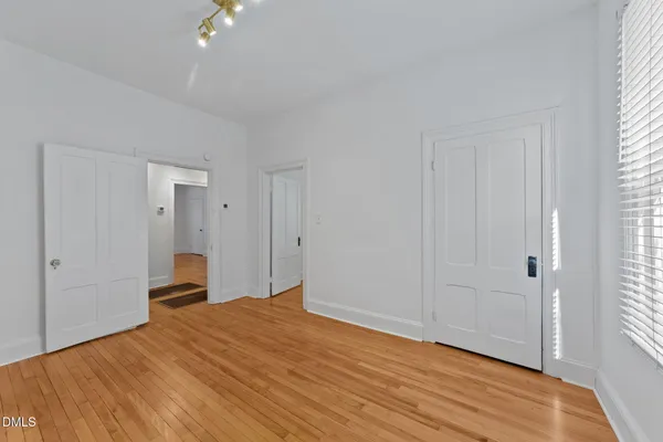 $2,600 | 211 North Boylan Avenue, Raleigh, NC 27603