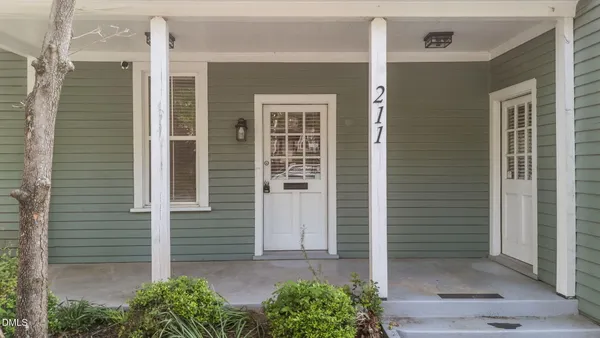 $2,600 | 211 North Boylan Avenue, Raleigh, NC 27603