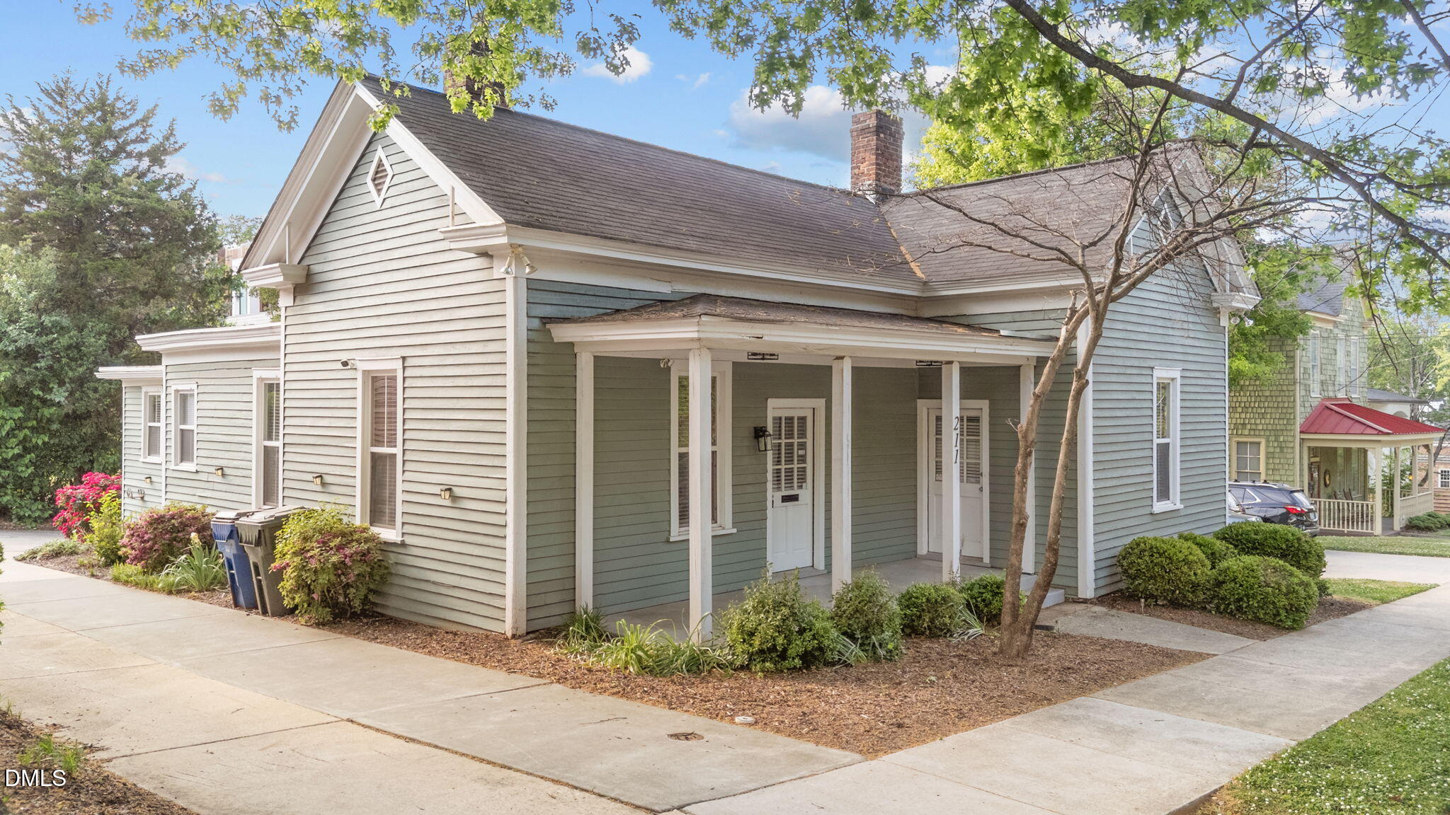 211 North Boylan Avenue Raleigh, NC 27603 - Photo 32 of 50 15-web-or-mls-DJI_20260417172523_0201_D