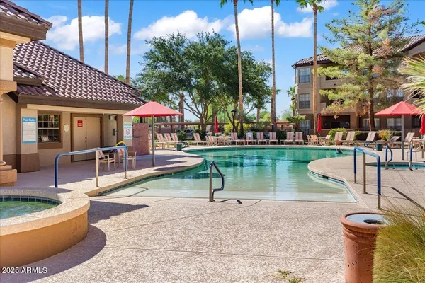 $195,000 | 14950 West Mountain View Boulevard, Unit 5206, Surprise, AZ 85374