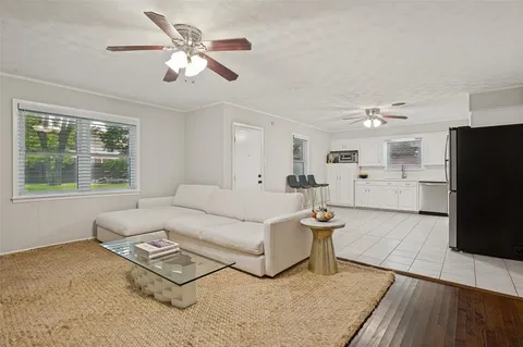 $325,000 | 2730 Larkspur Lane, Dallas, TX 75233