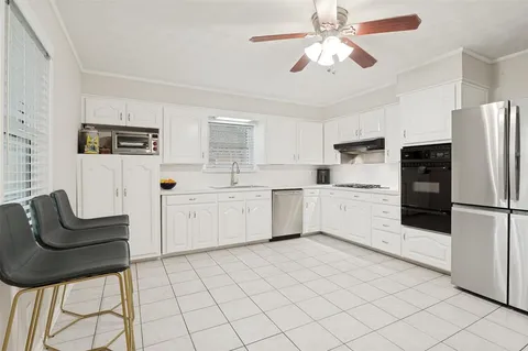 $325,000 | 2730 Larkspur Lane, Dallas, TX 75233