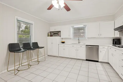 $325,000 | 2730 Larkspur Lane, Dallas, TX 75233