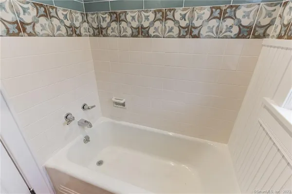 $6,000 | 49 Sunset Drive, Weston, CT 06883