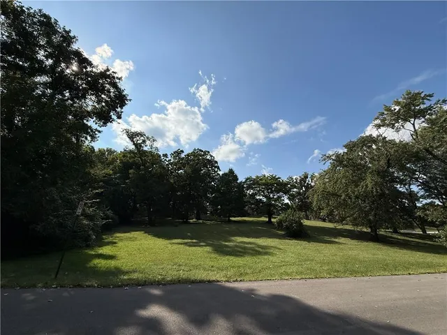 $80,000 | 1021 Northeast Vivion Road, Kansas City, MO 64118