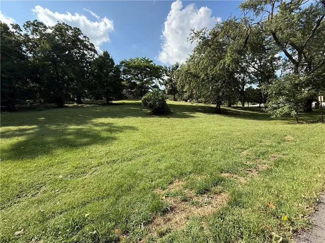 $80,000 | 1021 Northeast Vivion Road, Kansas City, MO 64118