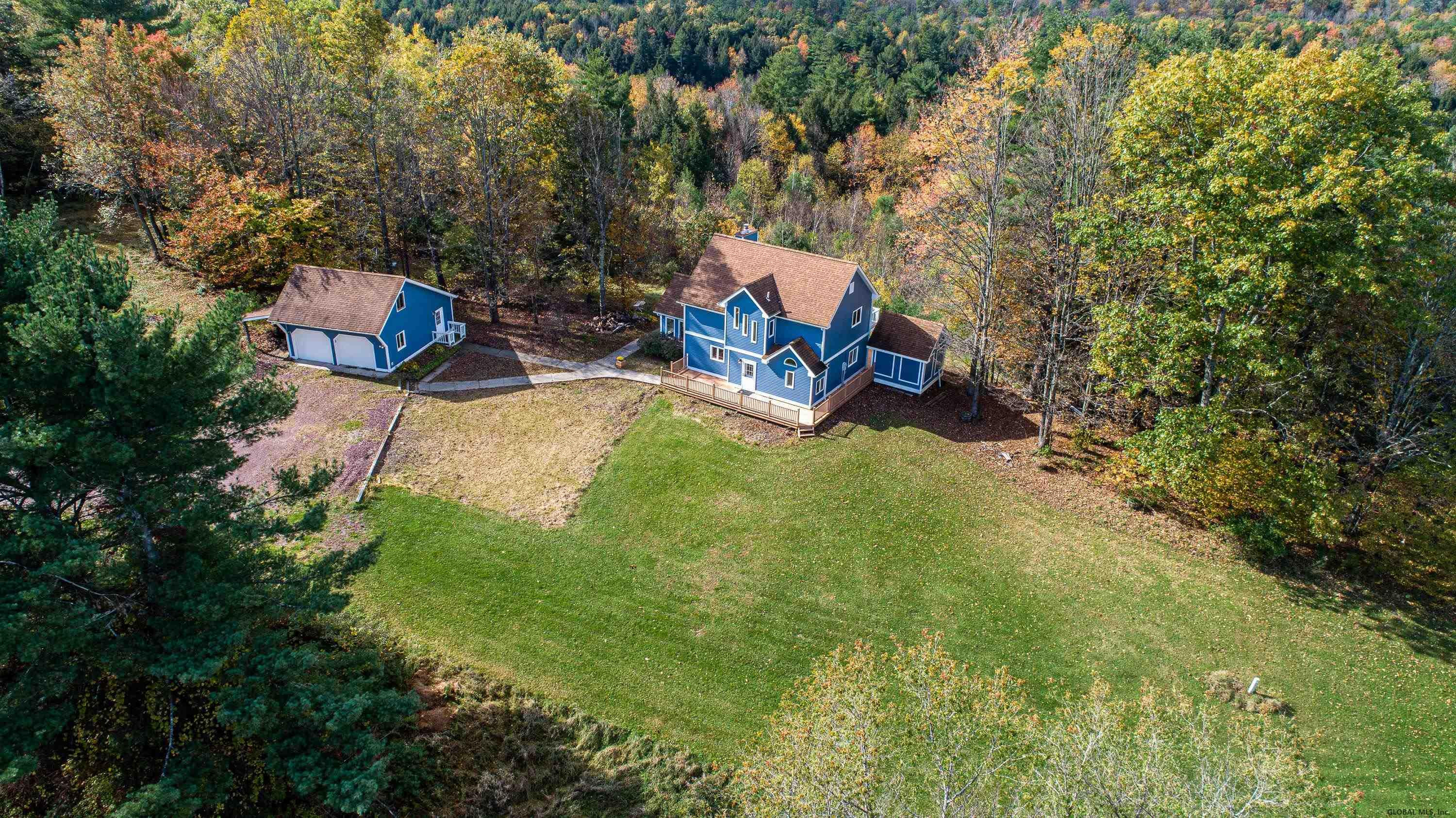53 Ridgecrest Way Hampton, NY 12887 - Photo 2 of 57 Photo 2