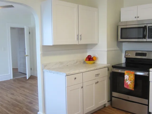 $1,850 | 579 Amory Street, Unit 2, Manchester, NH 03102