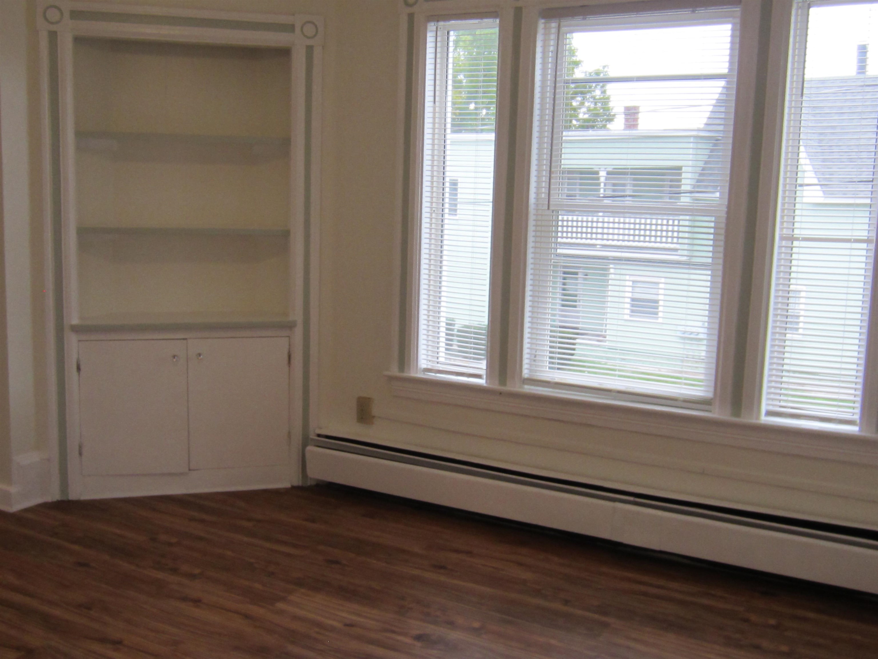 579 Amory Street, Unit 2 Manchester, NH 03102 - Photo 2 of 20