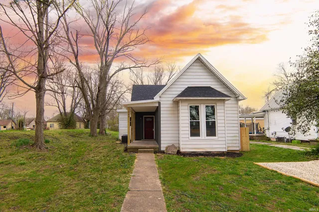 $170,000 | 257 East Jackson Street, Orleans, IN 47452
