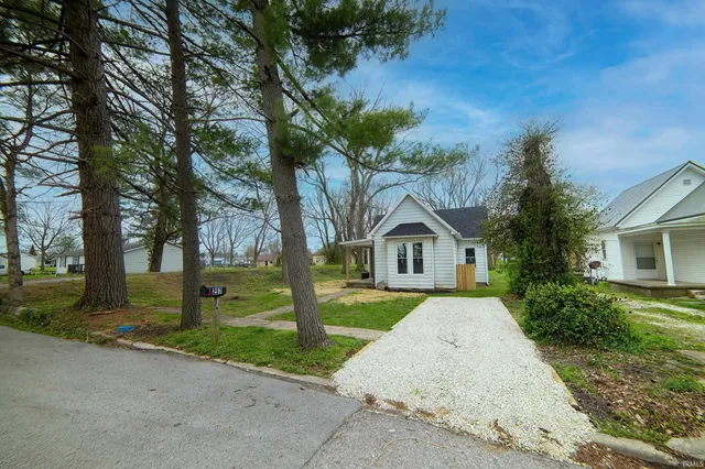 $170,000 | 257 East Jackson Street, Orleans, IN 47452