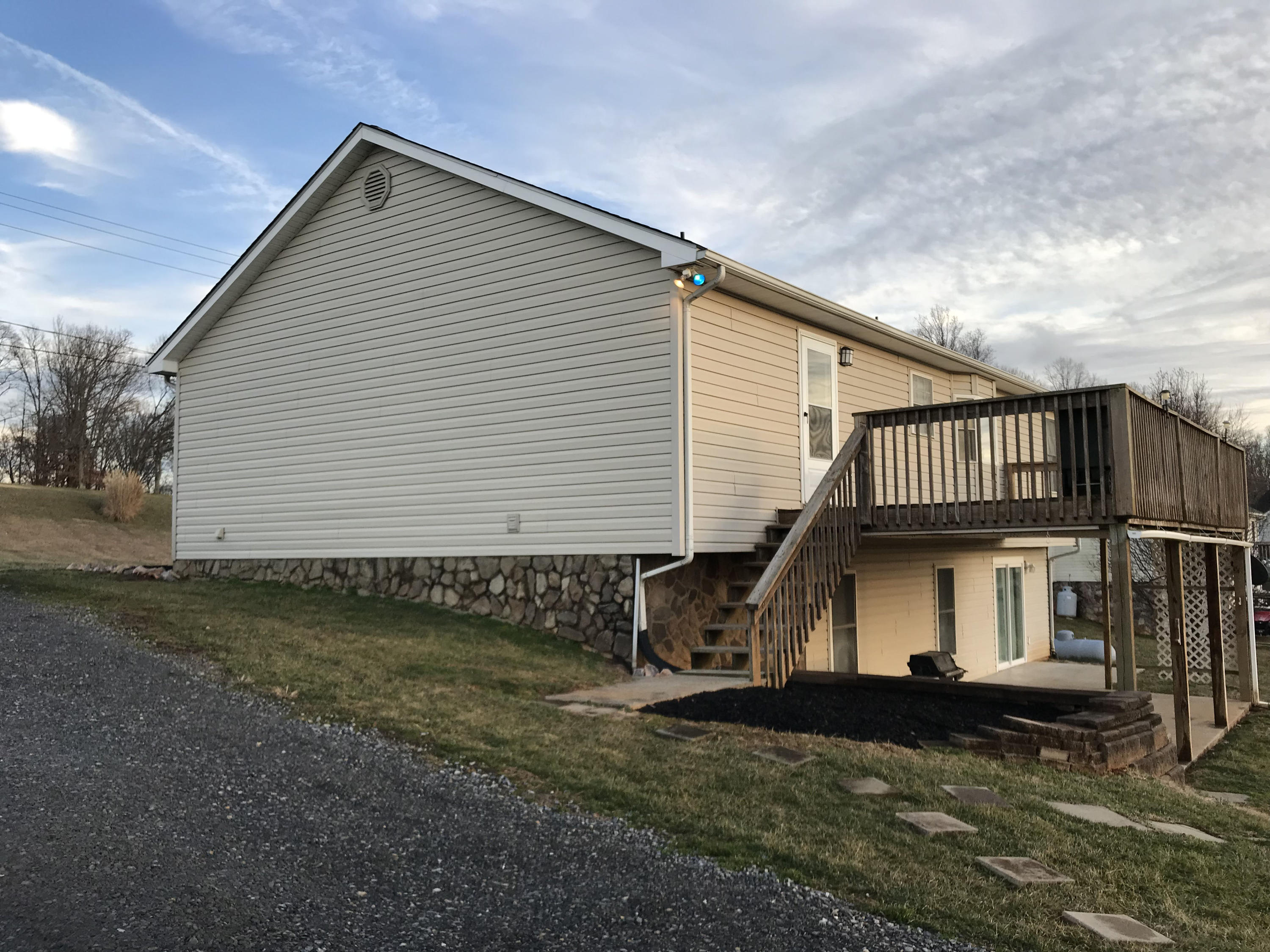 1293 Emmaus Church Road Moneta, VA 24121 - Photo 3 of 40 Side View