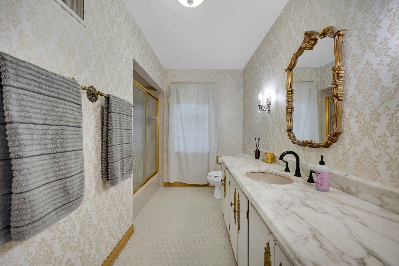 2307 Flossmoor Road Flossmoor, IL 60422 - Photo 14 of 19