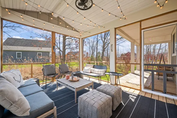 $927,000 | 5553 Hidden Pond Lane, Sawyer, MI 49125