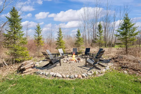 $927,000 | 5553 Hidden Pond Lane, Sawyer, MI 49125