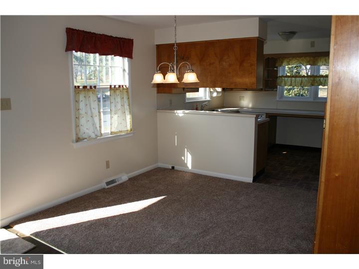 2511 Wasser Road Pennsburg, PA 18073 - Photo 11 of 25 Dining Room