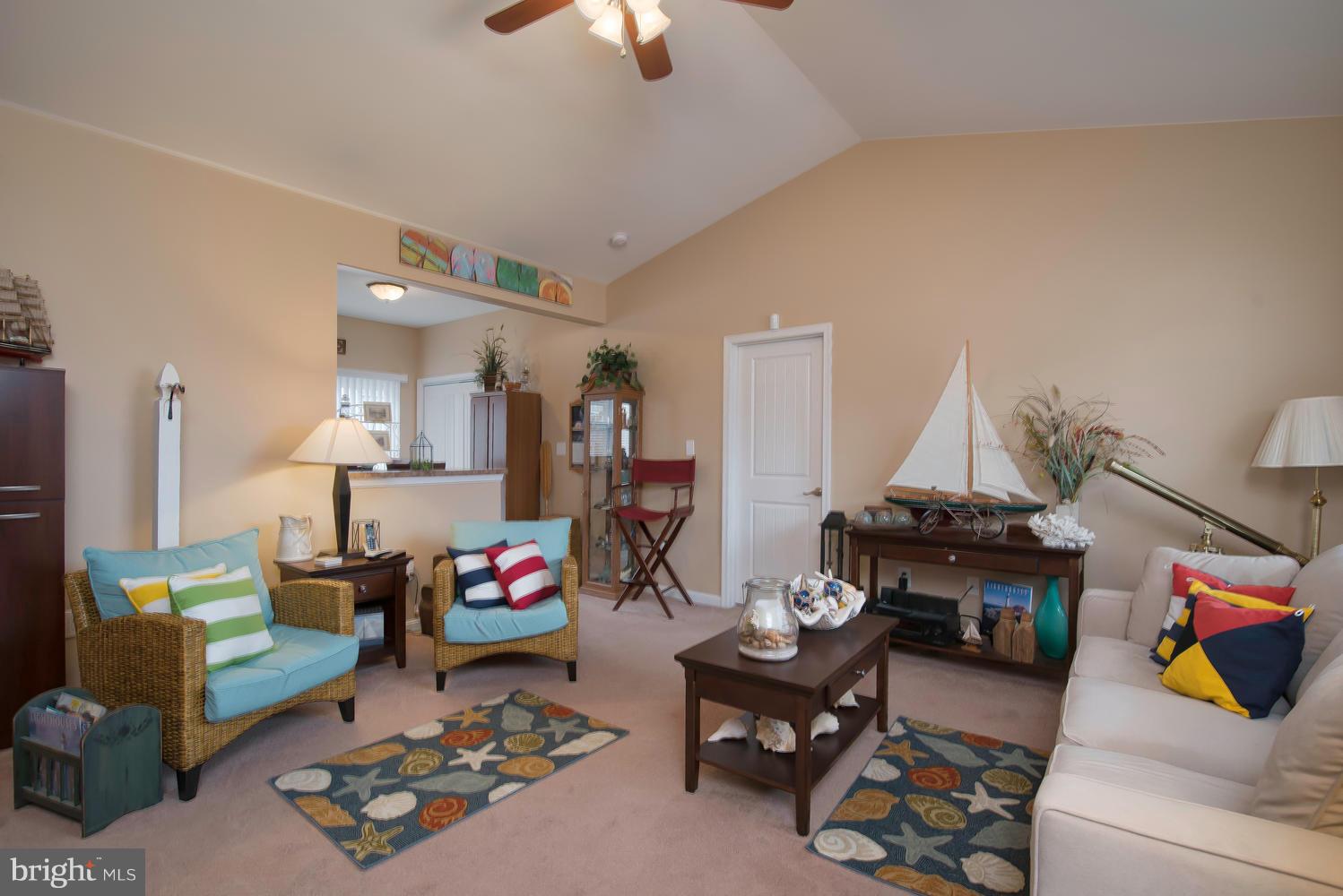 27 Columbia Road Colonial Beach, VA 22443 - Photo 4 of 23 Family Room