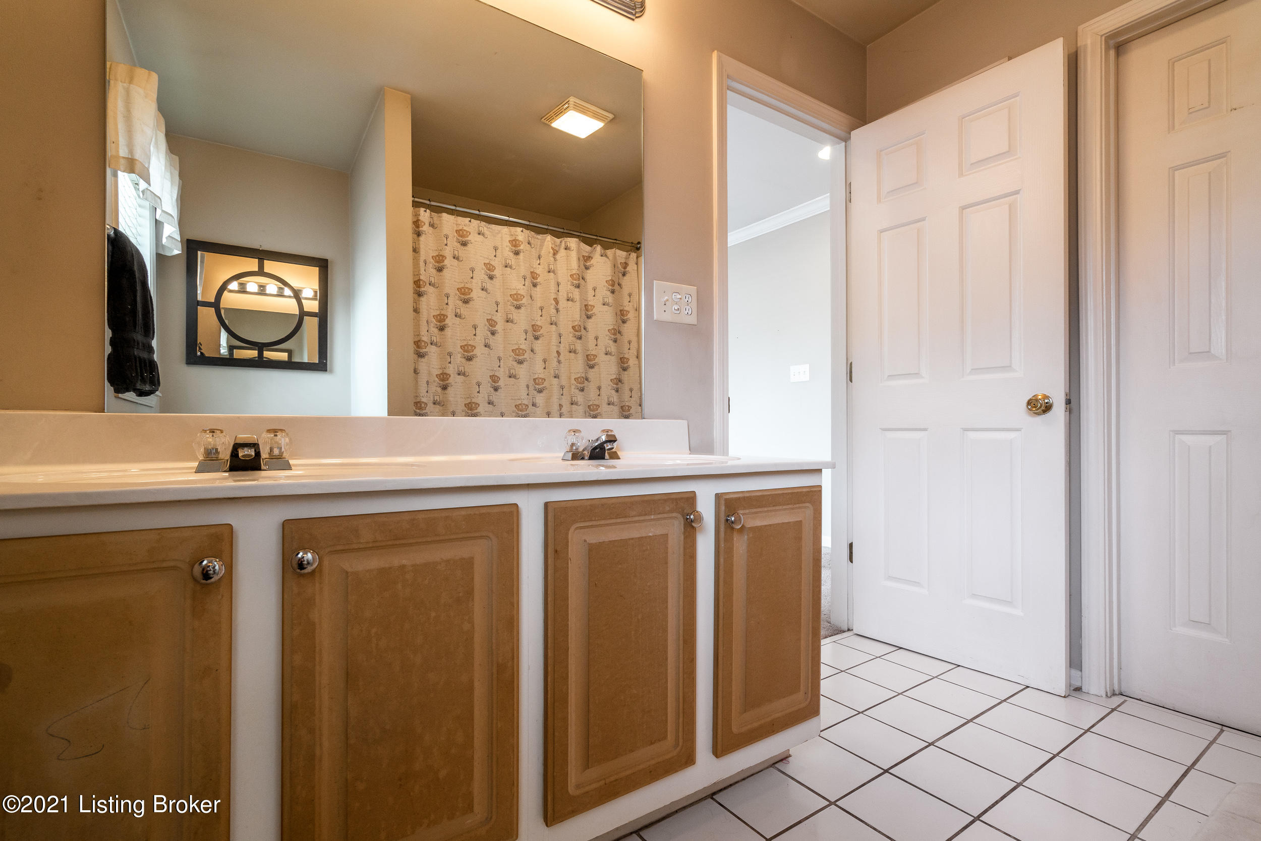 3018 Sprowl Road Louisville, KY 40299 - Photo 32 of 48 3018 Sprowl Road-35
