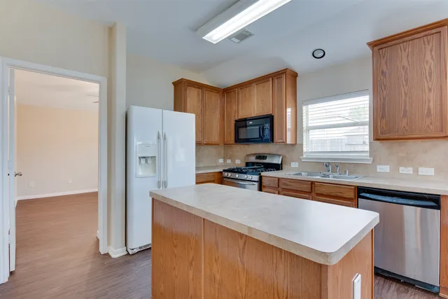 $1,900 | 19310 Golden Cactus Lane, Cypress, TX 77433