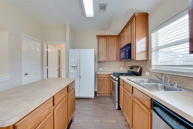 $1,900 | 19310 Golden Cactus Lane, Cypress, TX 77433