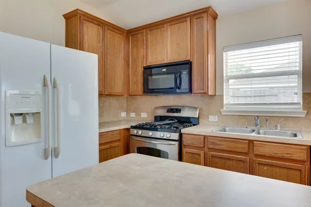 $1,900 | 19310 Golden Cactus Lane, Cypress, TX 77433