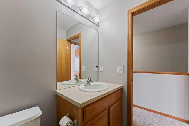 $215,000 | 4826 Elm Drive North, Unit 4, Hugo, MN 55038