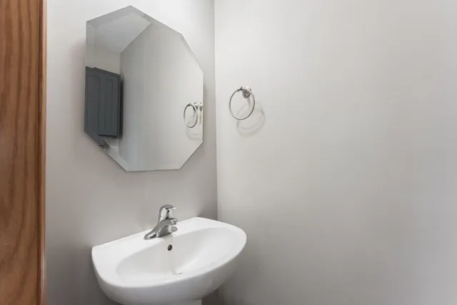 $215,000 | 4826 Elm Drive North, Unit 4, Hugo, MN 55038