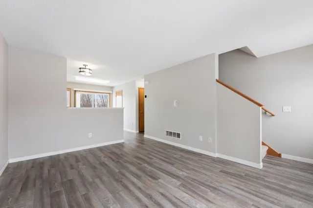 $215,000 | 4826 Elm Drive North, Unit 4, Hugo, MN 55038