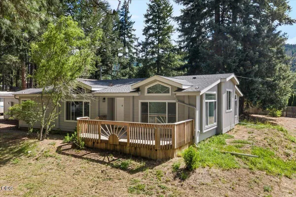 $369,900 | 261 Old Booth Lane, Glendale, OR 97442