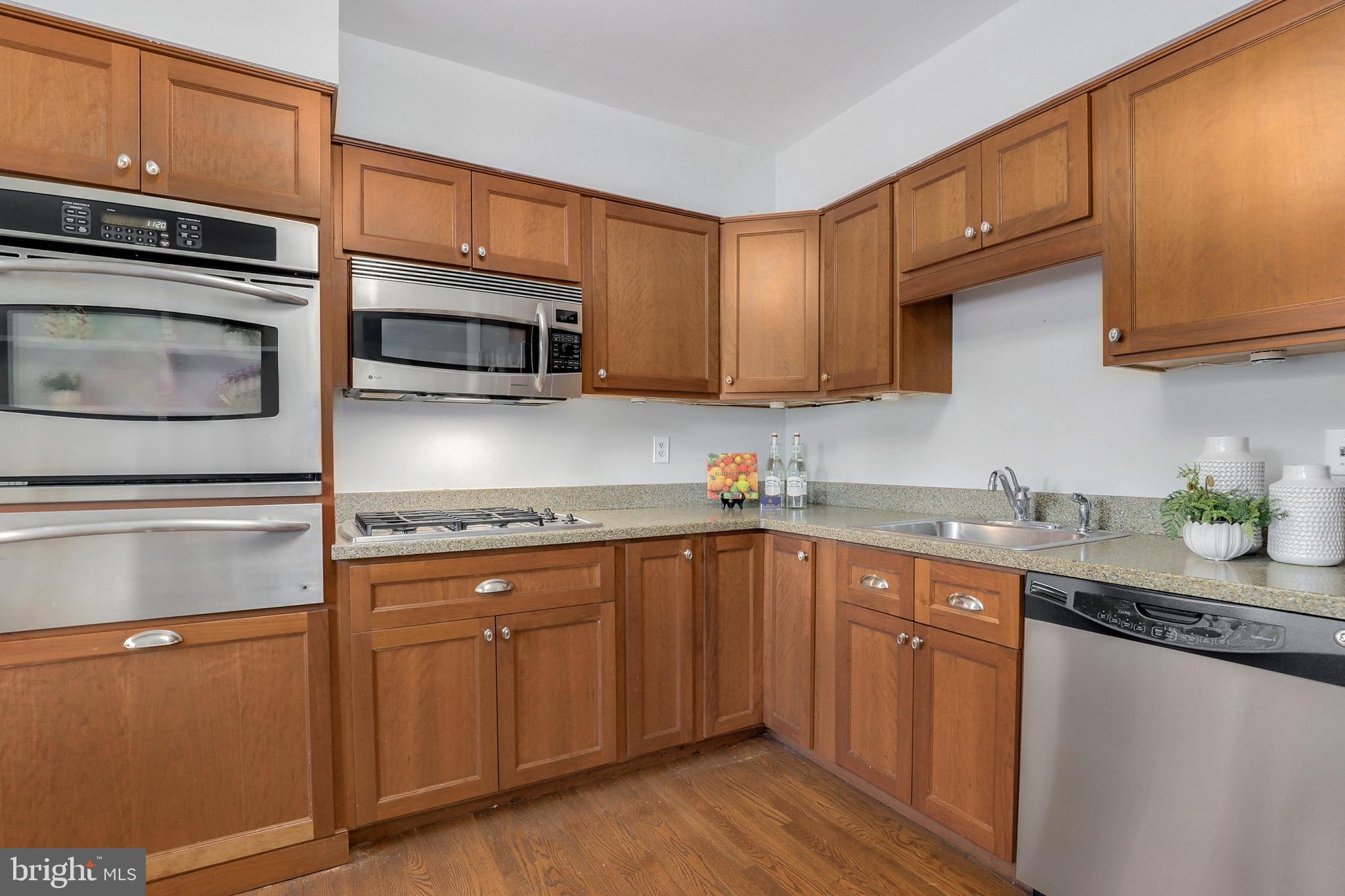 1875 Kirby Road McLean, VA 22101 - Photo 16 of 51 Gallery Image 16