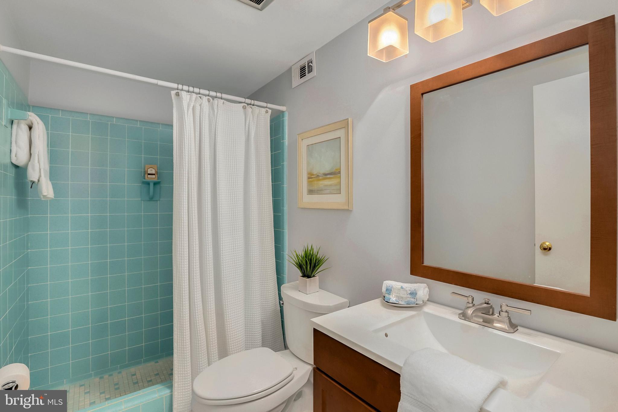1875 Kirby Road McLean, VA 22101 - Photo 33 of 51 Gallery Image 33