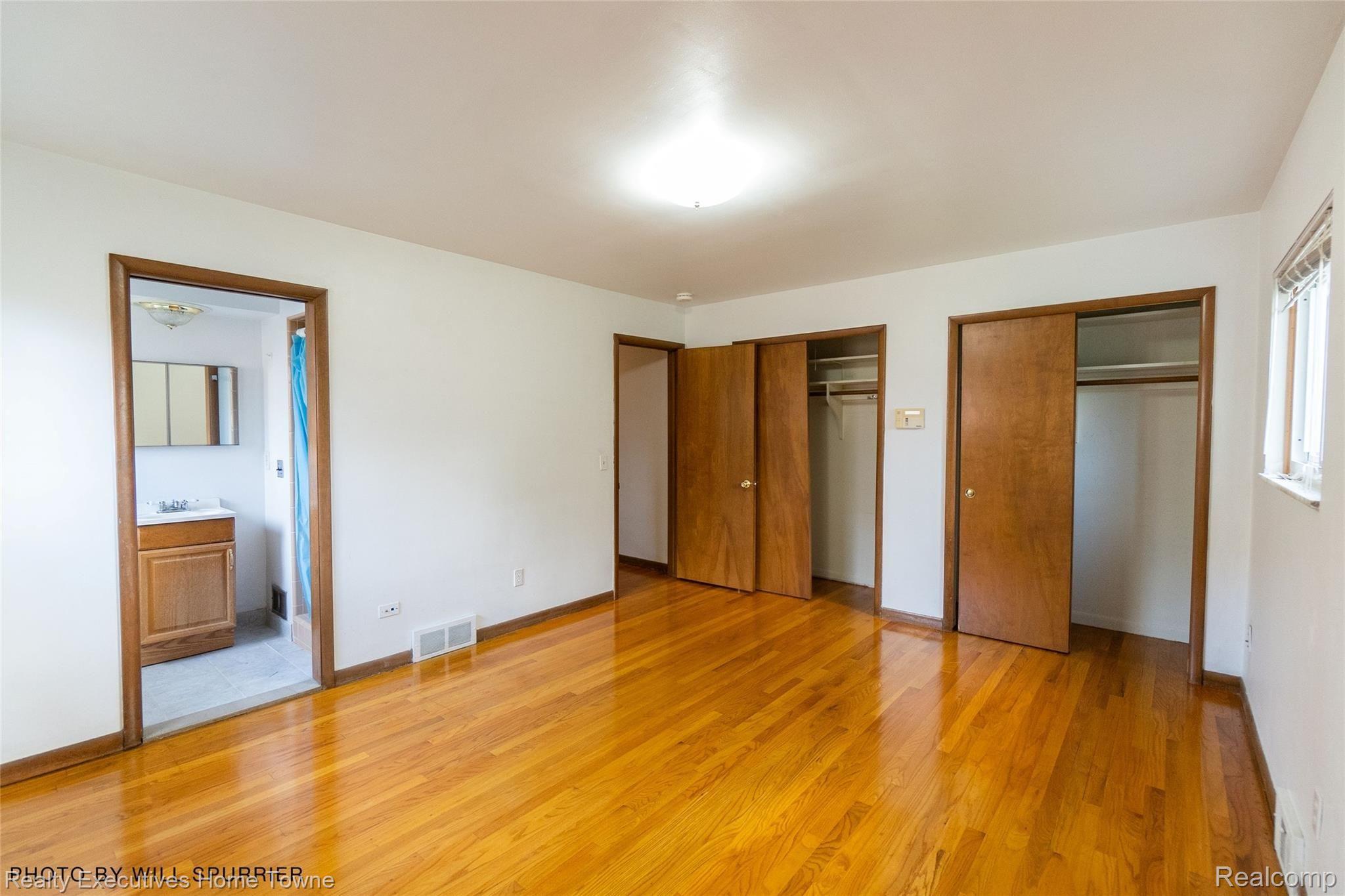 11420 Racine Road Warren, MI 48093 - Photo 22 of 35 Bedroom2(2).jpg