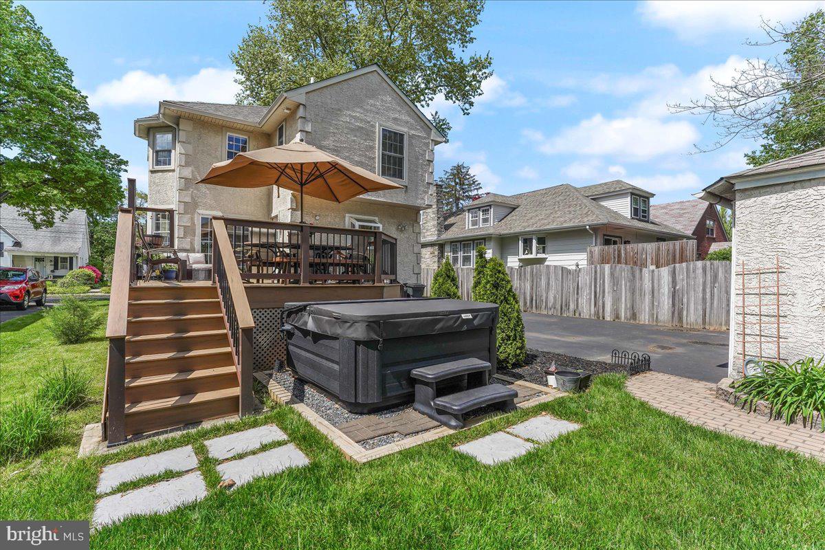 455 Prospect Road Springfield, PA 19064 - Photo 28 of 30 Hot tub