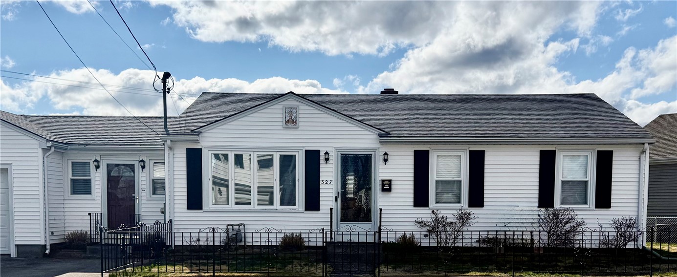 327 Rhode Island Avenue Pawtucket, RI 02860 - Photo 1 of 27