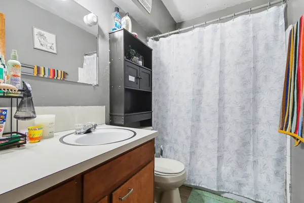 $395,000 | 930-932 Lancashire Court Southeast, Grand Rapids, MI 49508
