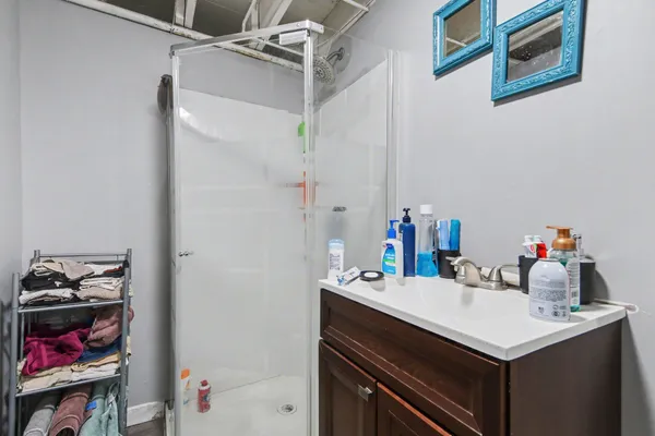 $395,000 | 930-932 Lancashire Court Southeast, Grand Rapids, MI 49508