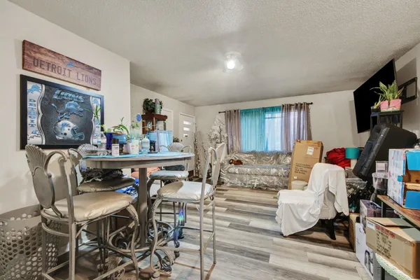 $395,000 | 930-932 Lancashire Court Southeast, Grand Rapids, MI 49508