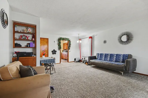 $395,000 | 930-932 Lancashire Court Southeast, Grand Rapids, MI 49508